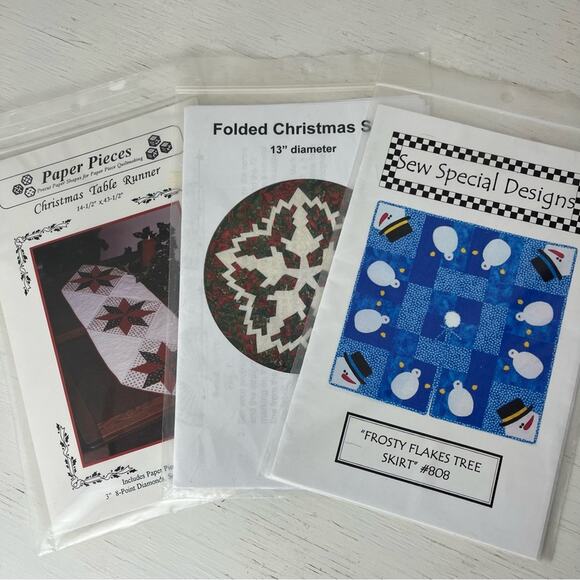 Bundle of 3 Christmas themed quilting patterns - Picture 1 of 4